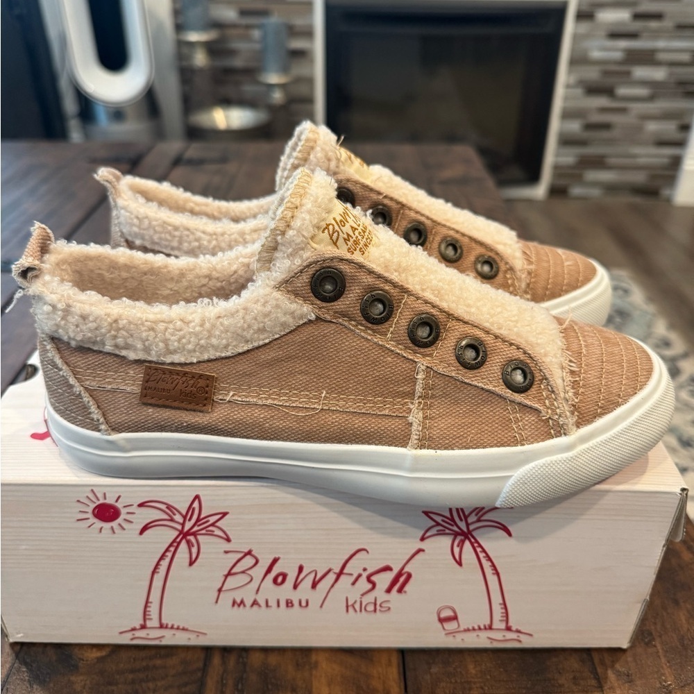 Blowfish Playdoe Sneaker (Big Girl)
